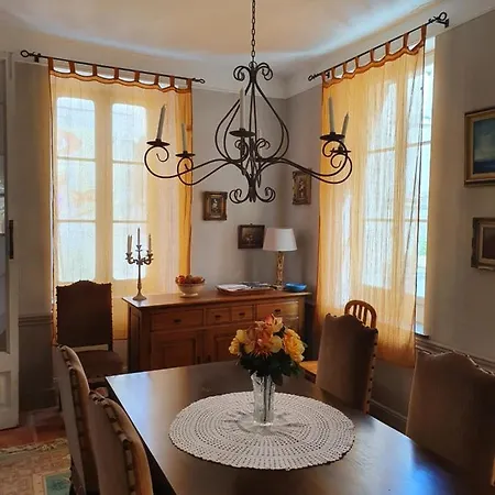 Maison Carrasserie Holiday home *